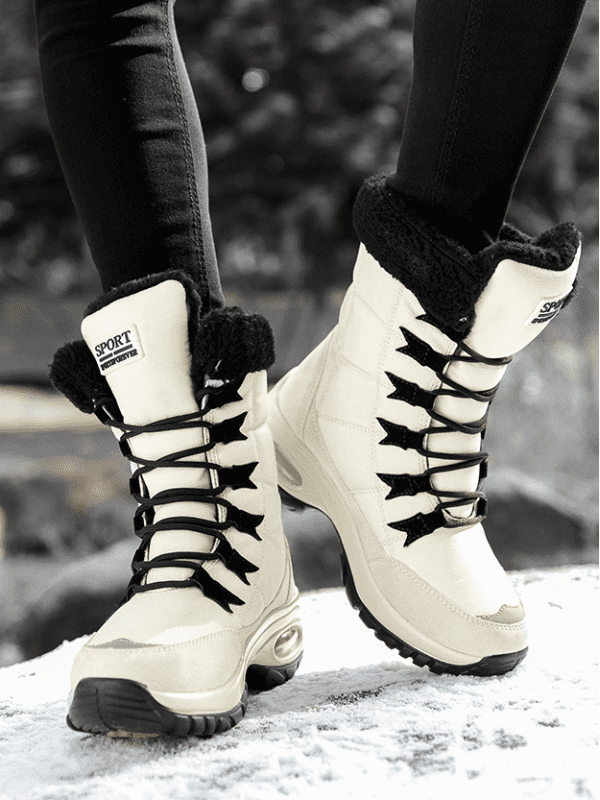 <tc>Žieminiai batai Chrystabel balti</tc>