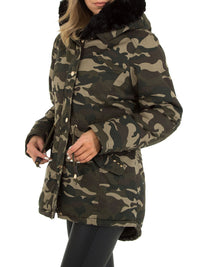 <tc>Žieminė striukė su gobtuvu Malka armijos raštas</tc>